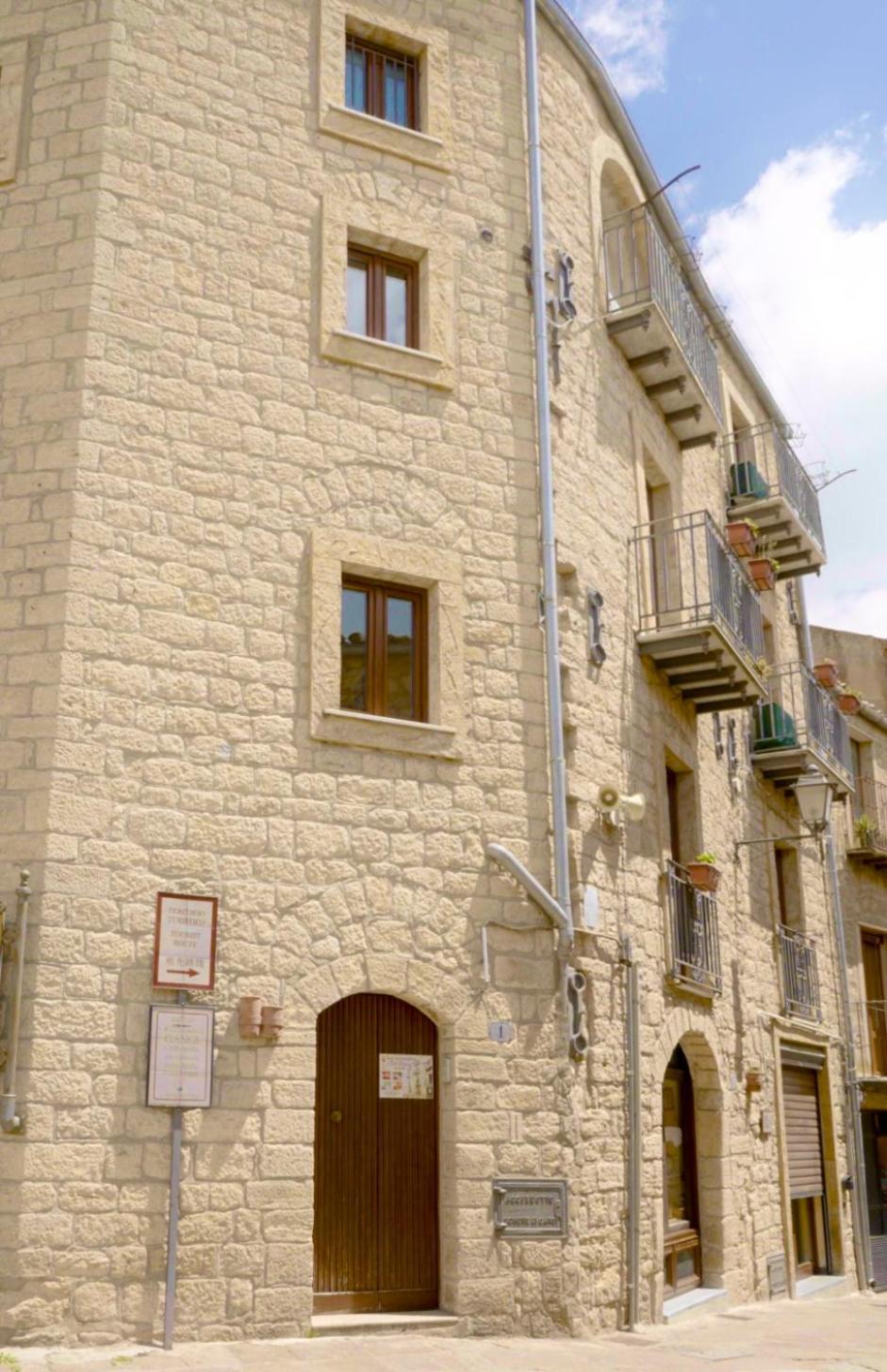 B&B Del Corso Gangi Eksteriør billede