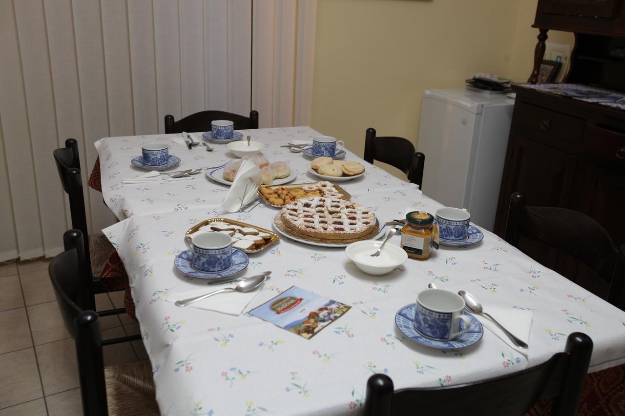 B&B Del Corso Gangi Eksteriør billede